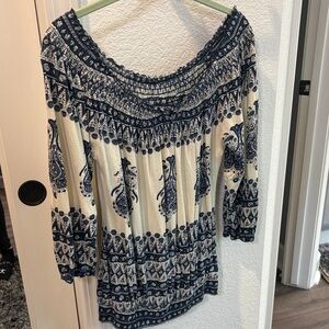 Lucky Brand Navy and Cream Off-Shoulder Blouse